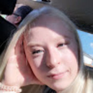 Meet your Posher, Jade